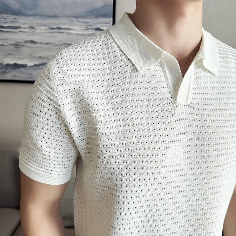 Mens Polo Shirt 2024 Summer Thin Knitted Hollow Striped Jacquard Solid Short Sleeved V-neck T-shirt Casual Mens Clothing 240821