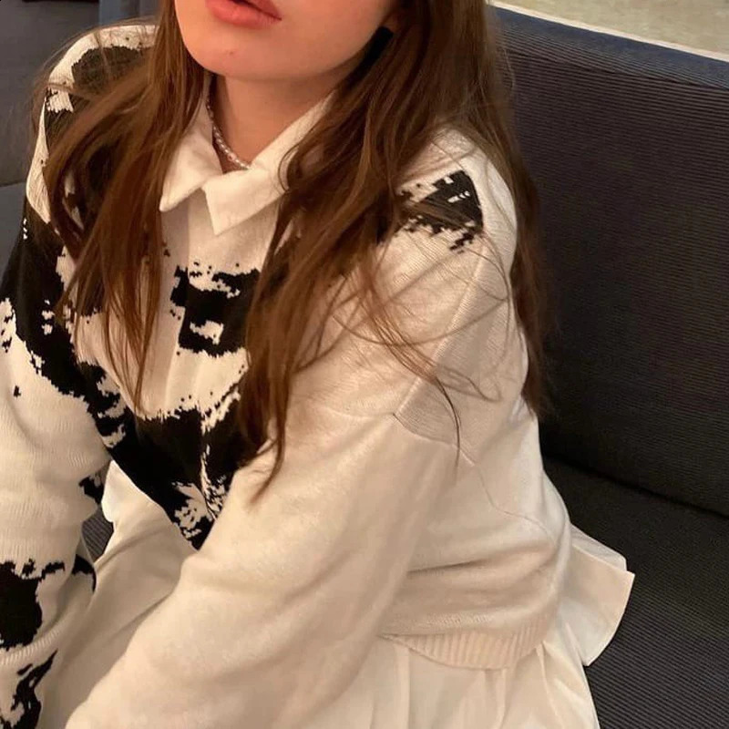 Abstract Art Y2k Harajuku Face Graphics Aesthetics Crew Neck Pullover Knit Warm Loose Oversized Sweater Women Autumn Winter EMO 240821