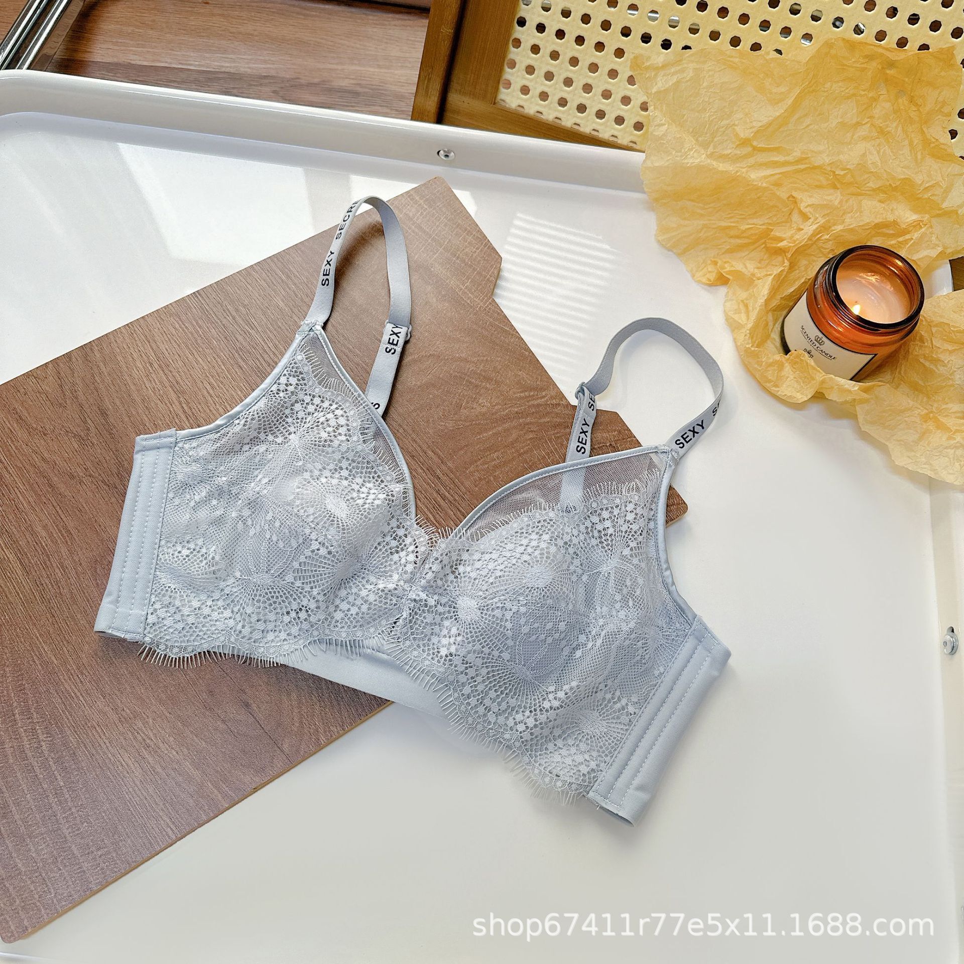 Ultr thin rbbit er cup lingerie for women, feturing lrge smll brests, gthered to prevent sgging, lce without steel ring, beutiful bck, nd text dongdum