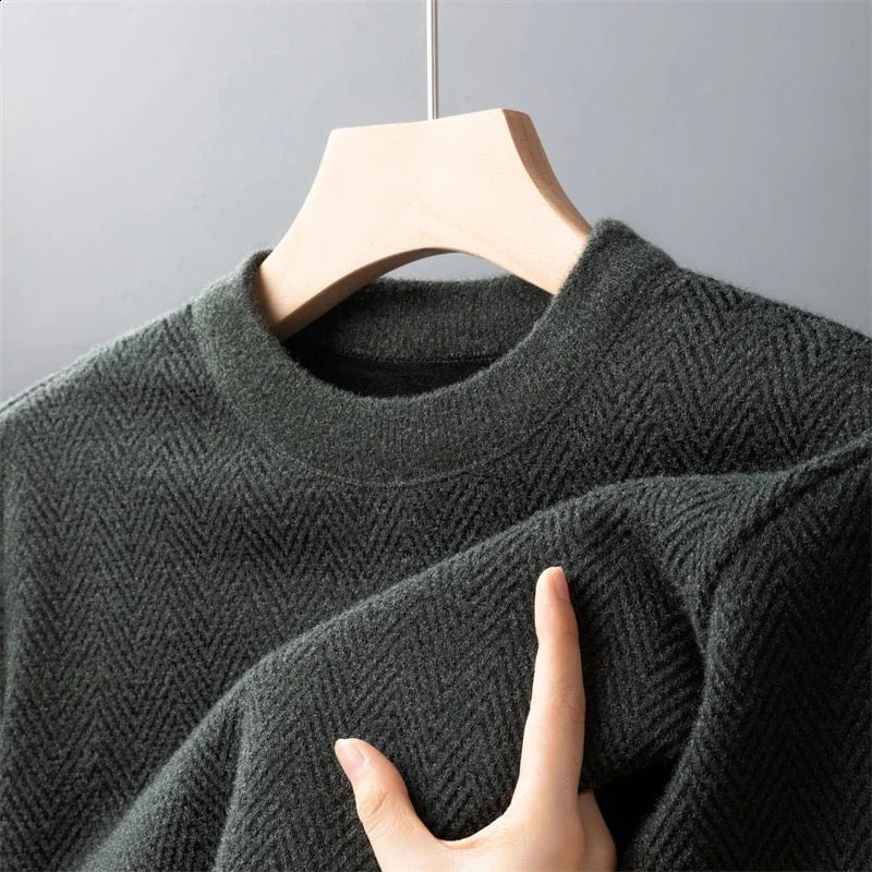 Mens Casual Pullover Fashion Sweater Autumn and Winter Warm Top 240820