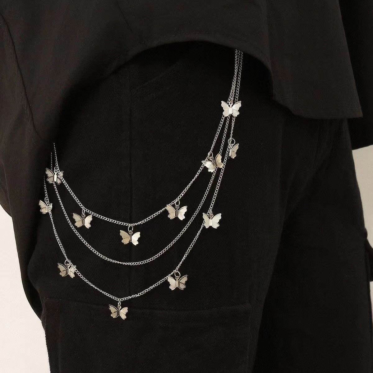 18K Gold Silver Plated Multilayer Statement Butterfly Charm Belly Chains for Women Waist Chains Wear on Trousers Dangle Tassel Body Jewelry Nice Gift