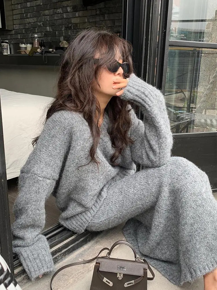 Lazy Style Sweater Set Skirt for Womens Autumn and Winter V-neck Pullover Knitted Sweater Top Half Skirt Fashion Two-piece Set 240820