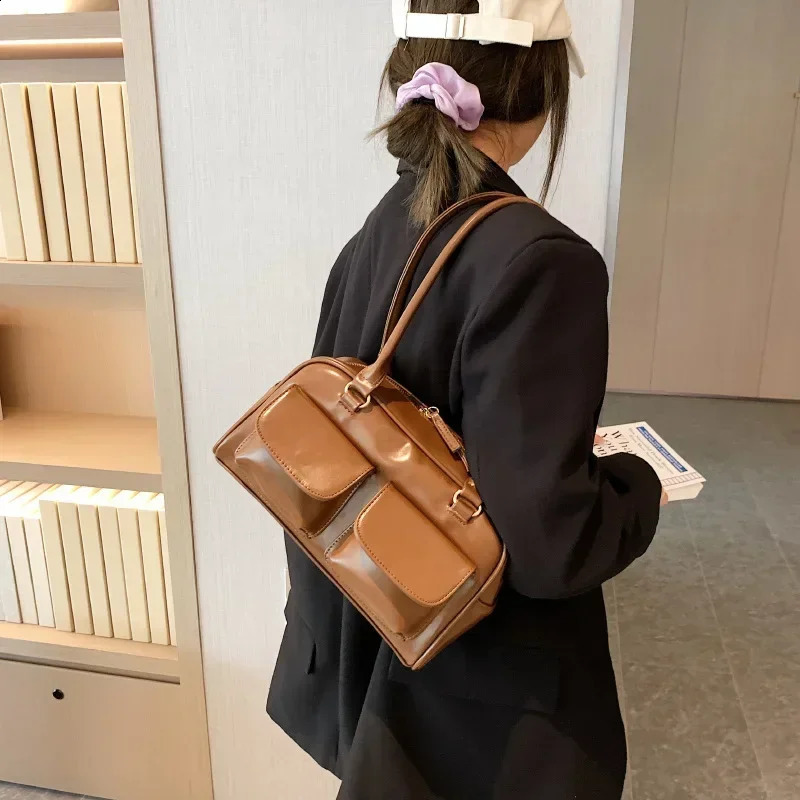 Retro Red Womens Satchel Hobo Bag Patent Leather Multi Pocket Handbag Female Shoulder Underarm Tote Purses 240820ZYl