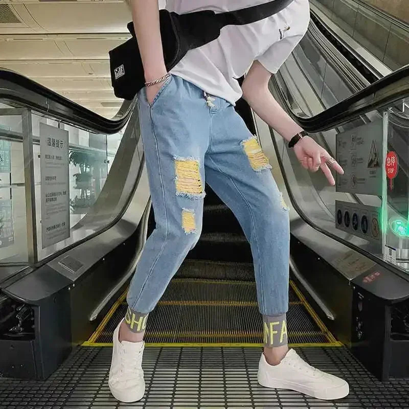 Man Cowboy Pants Skinny Trousers Ripped Mens Jeans with Holes Broken Torn Tight Pipe Slim Fit Cropped in Trend Washed 240821