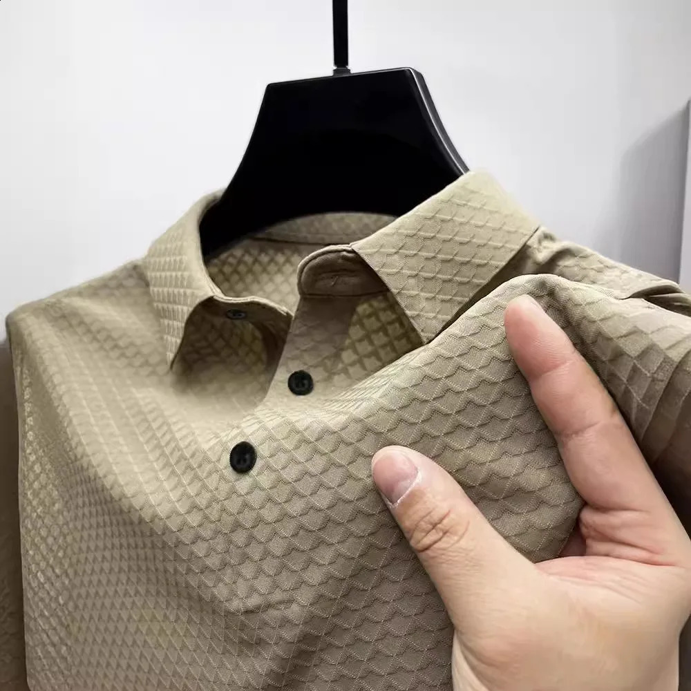 2024 Summer Trend High-End Mens Dry Ice Silk Slim Shirt Collar POLO Shirt 240821