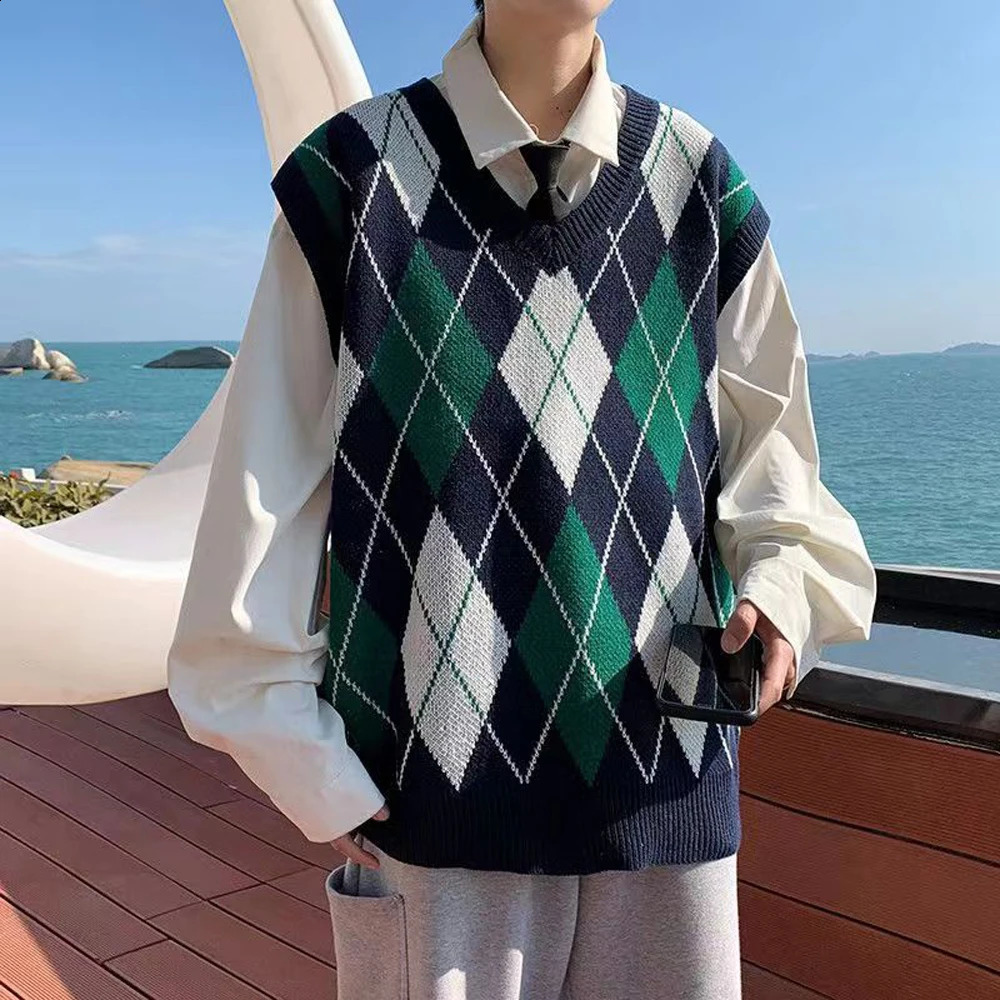 Retro Argyle Plaid Pattern Knitwear V Neck Women Knitted Waistcoat Sleeveless Sweater Vest For Men Purple Green Brown Grey 240820