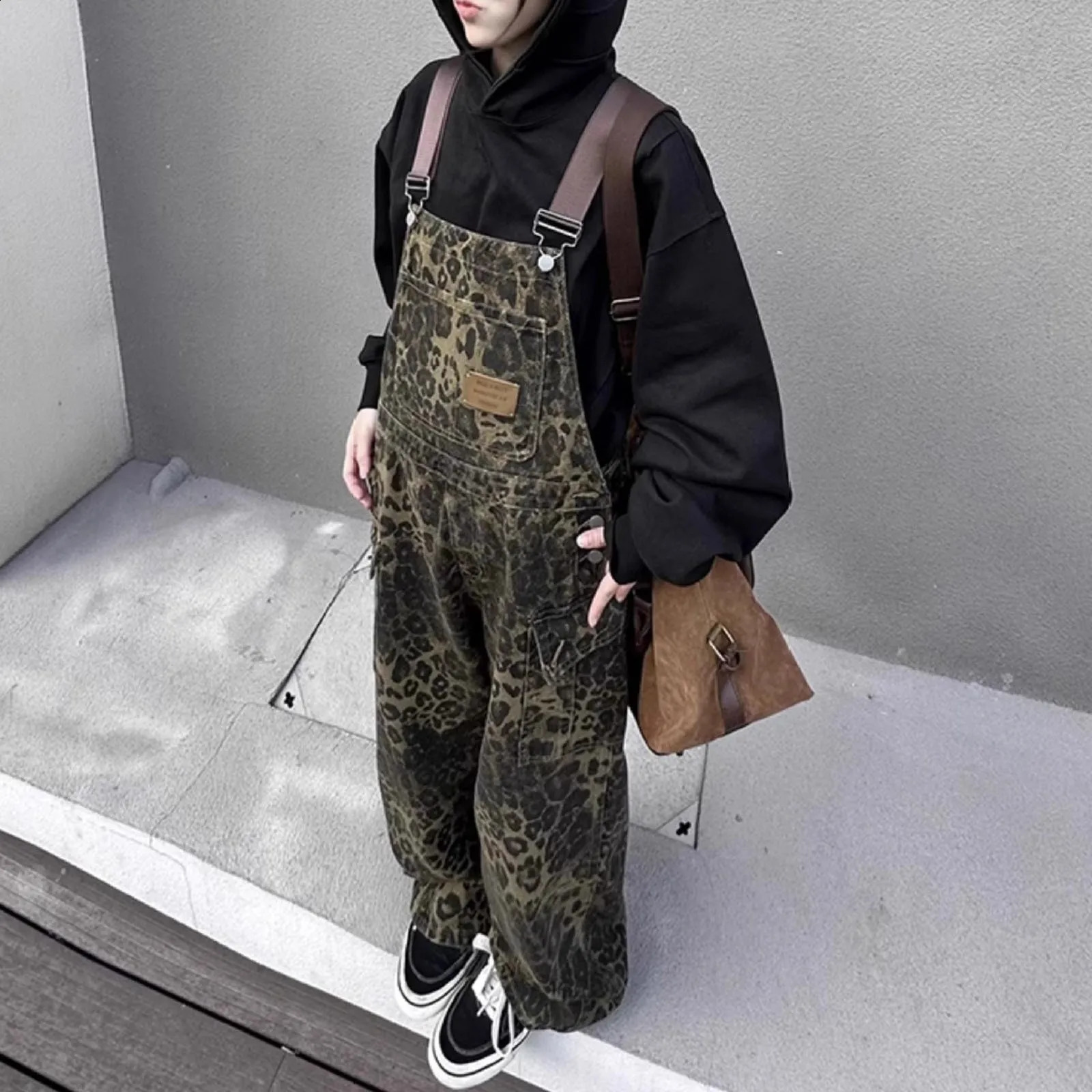 Women Leopard Jumpsuits Y2k Clothes Streetwear Wide Leg Baggy MultiPocket Loose Cargo Overalls Rompers 240821