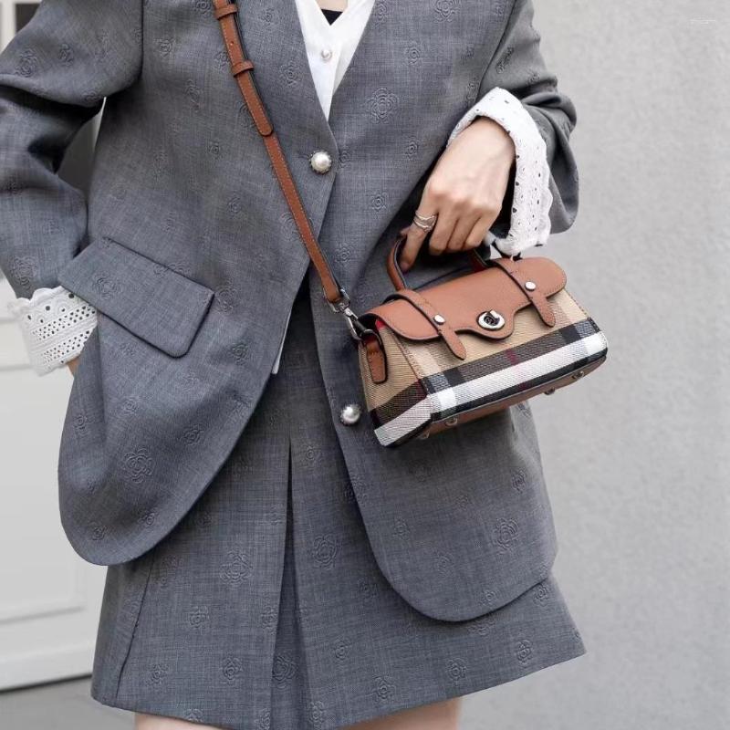 Bag Genuine Leather Canvas Pillow Plaid Classic Bucket Portable Messenger 8968 zhanyishengli