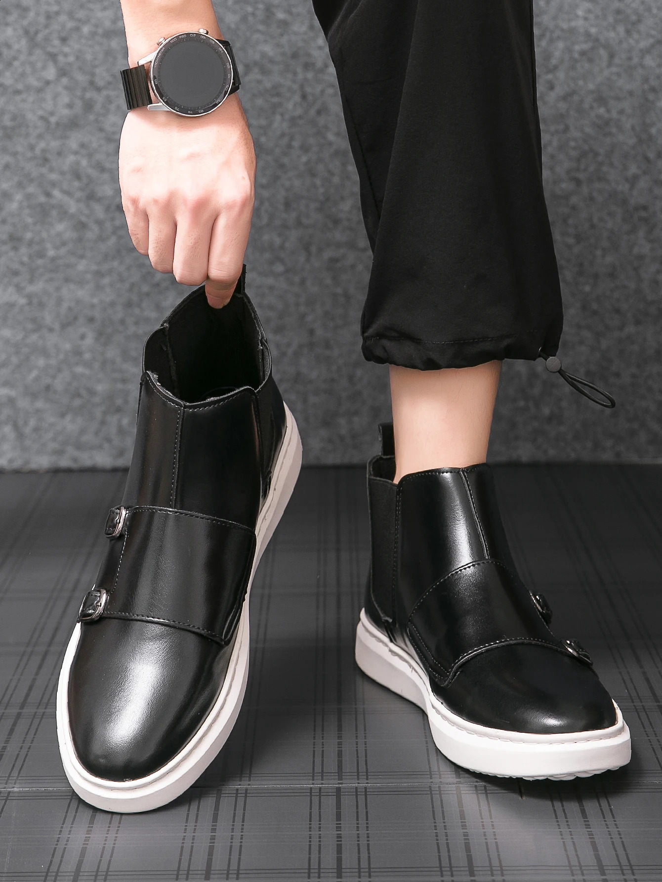 Mens fashion trend casual wedding party dress denim shoes with dual buttons comfortable non slip durable version Chelsea boots 240821