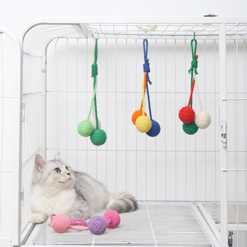 New Sisal Cat Scratch Ball Scratching and Biting Sound Interactive Amusement Hanging Pet Toy
