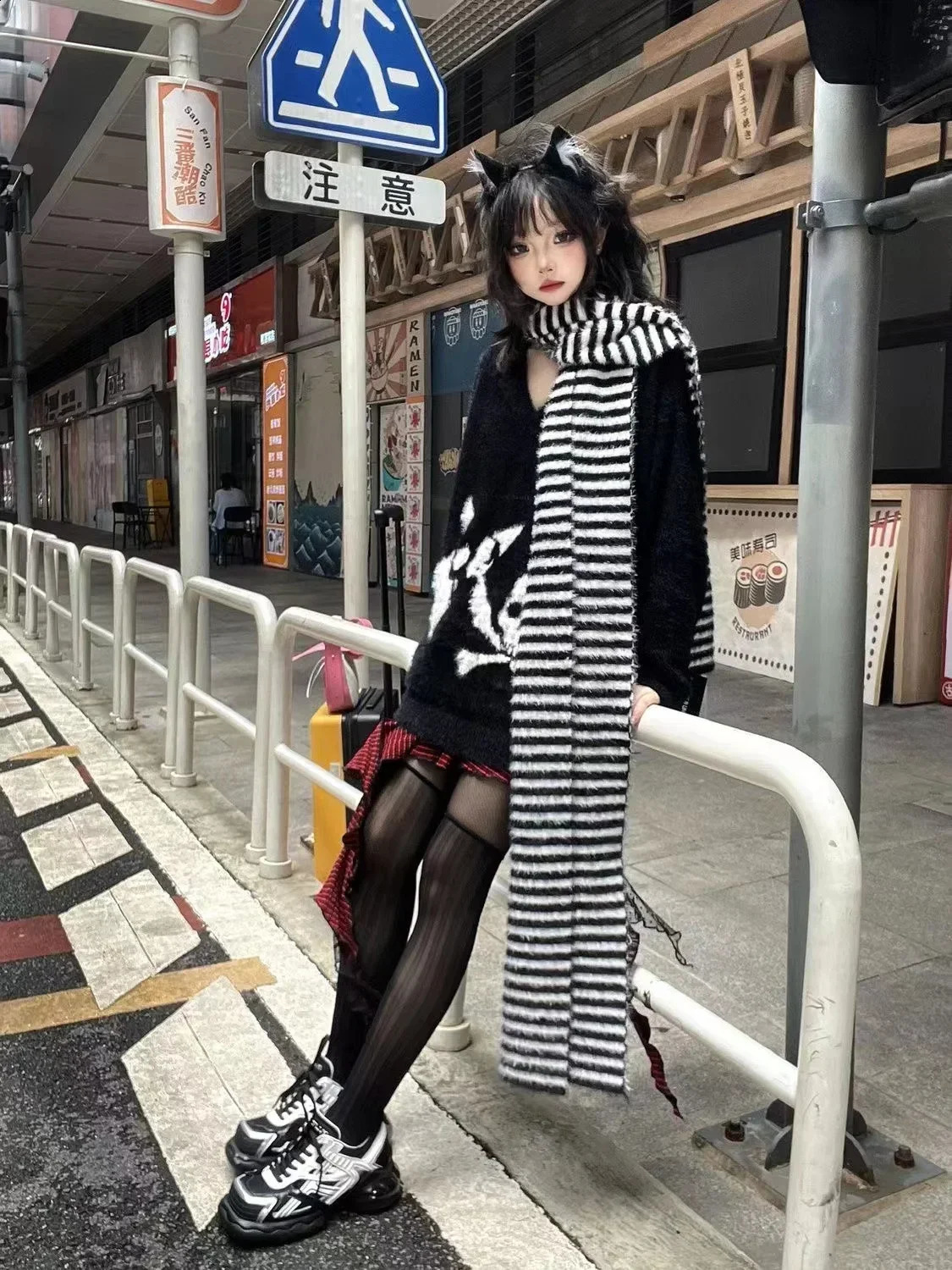 Black Gothic Skull Sweater Cyber Y2k Grunge Fairy Core Knitted Striped Scarf Punk Mohair Pullover Womens Emo Alt Jumper 240821