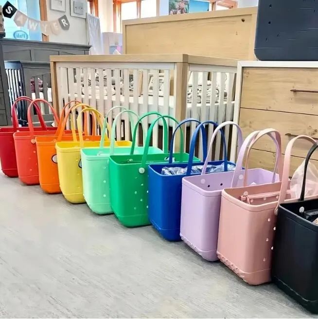 large Summer Bogg Waterproof Beach Bag New Rubber Beach Bags EVA with Hole Waterproof Sandproof Durable Open Silicone Tote Bag for Outdoor Beach Pool 