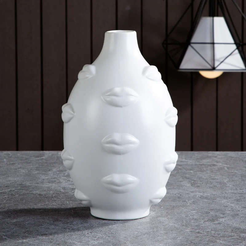 Artists 3D Lip Potted Plants White Pottery Vase Dry Flower Insert Artist Residence Decorative Ornaments Modern Home Decor 240820