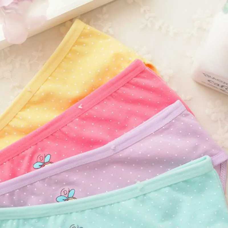 4 Pcs/Lot Kids Cotton Briefs Girls Panties Cartoon Pattern Underpants Candy Colors Triangle Girls Underwear 2-10 Years Y240821