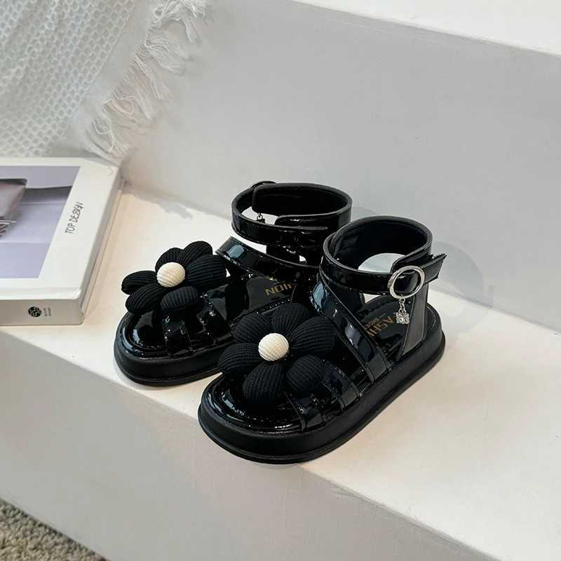 Roman Child Sandals for Girls 2023 Fashion Flower Shoes Childrens Beading Childrens Beach Shoes Girls Summer Sandals Princess Shoes W240821