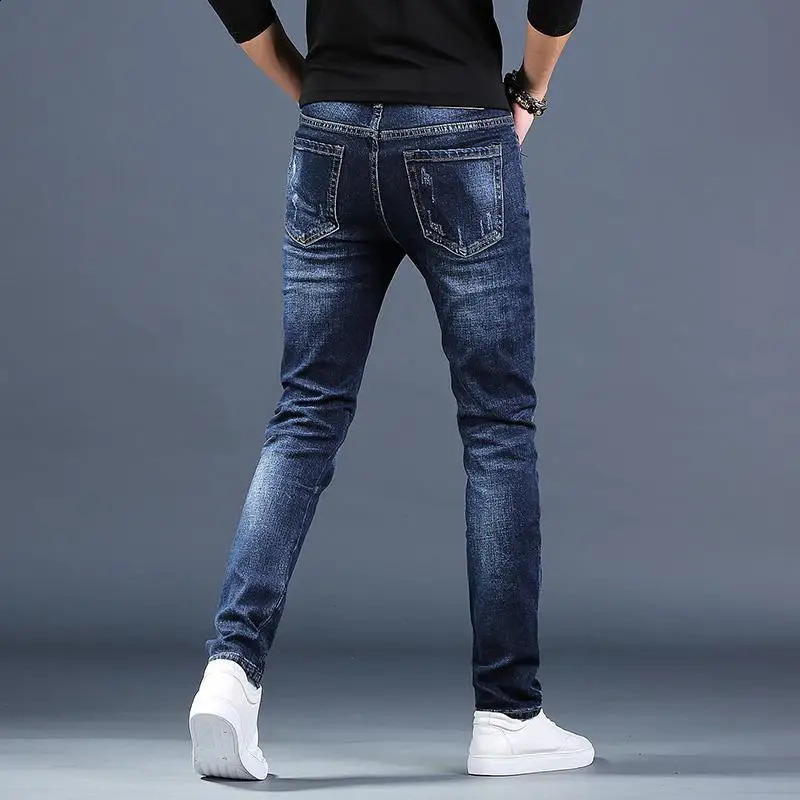 Harajuku Fashion Mens High-end Embroidered Jeans Korean Style Prints Patches Slim Fit Casual Spring Autumn Cowboy Trousers 240821