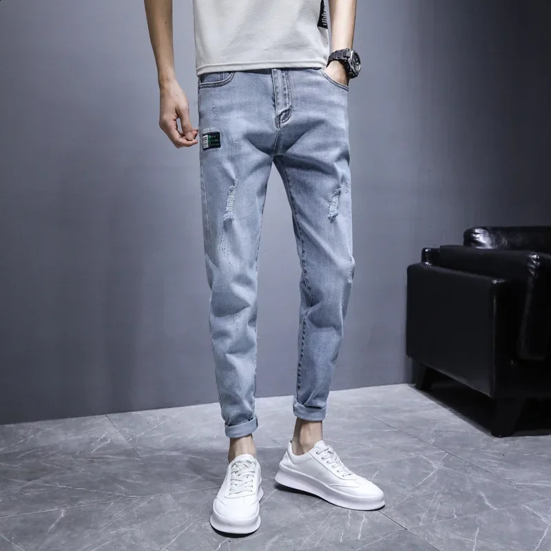 Trendy Lightweight Jeans For Men Spring Summer Arrival Slim Fit Ripped 9 Points Elastic Waist Casual Pants 240821