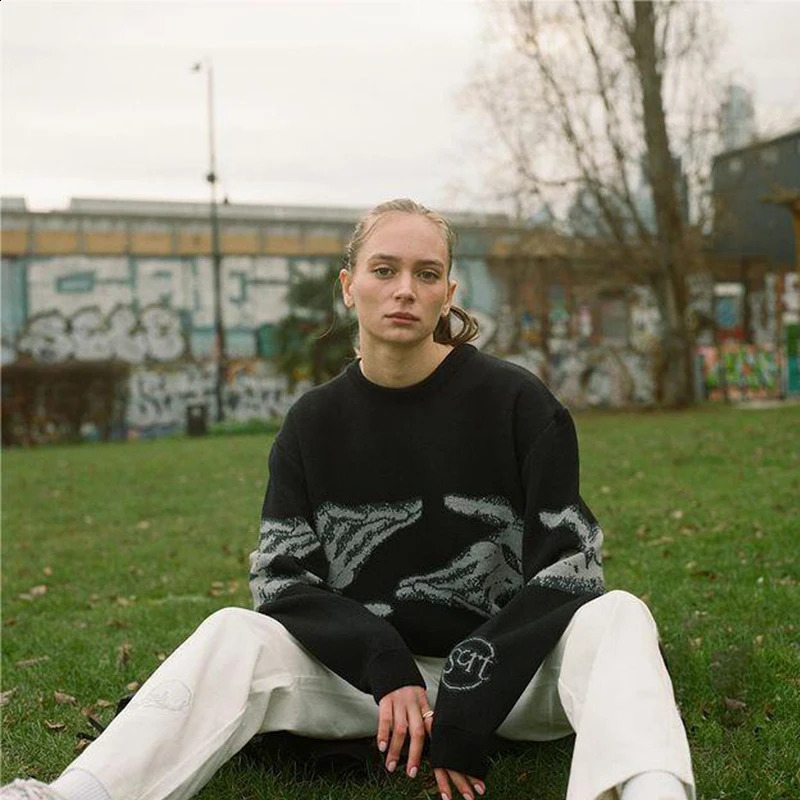 Vintage Women Men Sweater Winter High Quality Warm Coat Top Punk Grunge Streetwear Fashion Gothic Knitwear Y2K Loose Pullover 240821