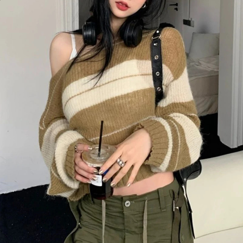 Womens trendy contrasting color striped chic sexy crop top Y2K womens Oneck long sleeved ultrathin floral knit sweater 240821