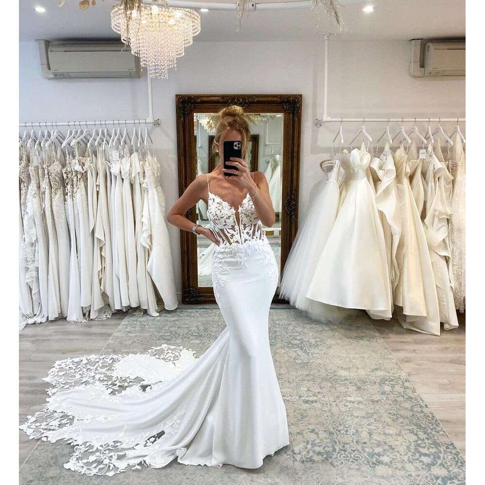 Sheath FATAPAESE Style Wedding Dress Featuring A Intricate Bespoke Bodice With Bold Ral Lace Mermiad Gown