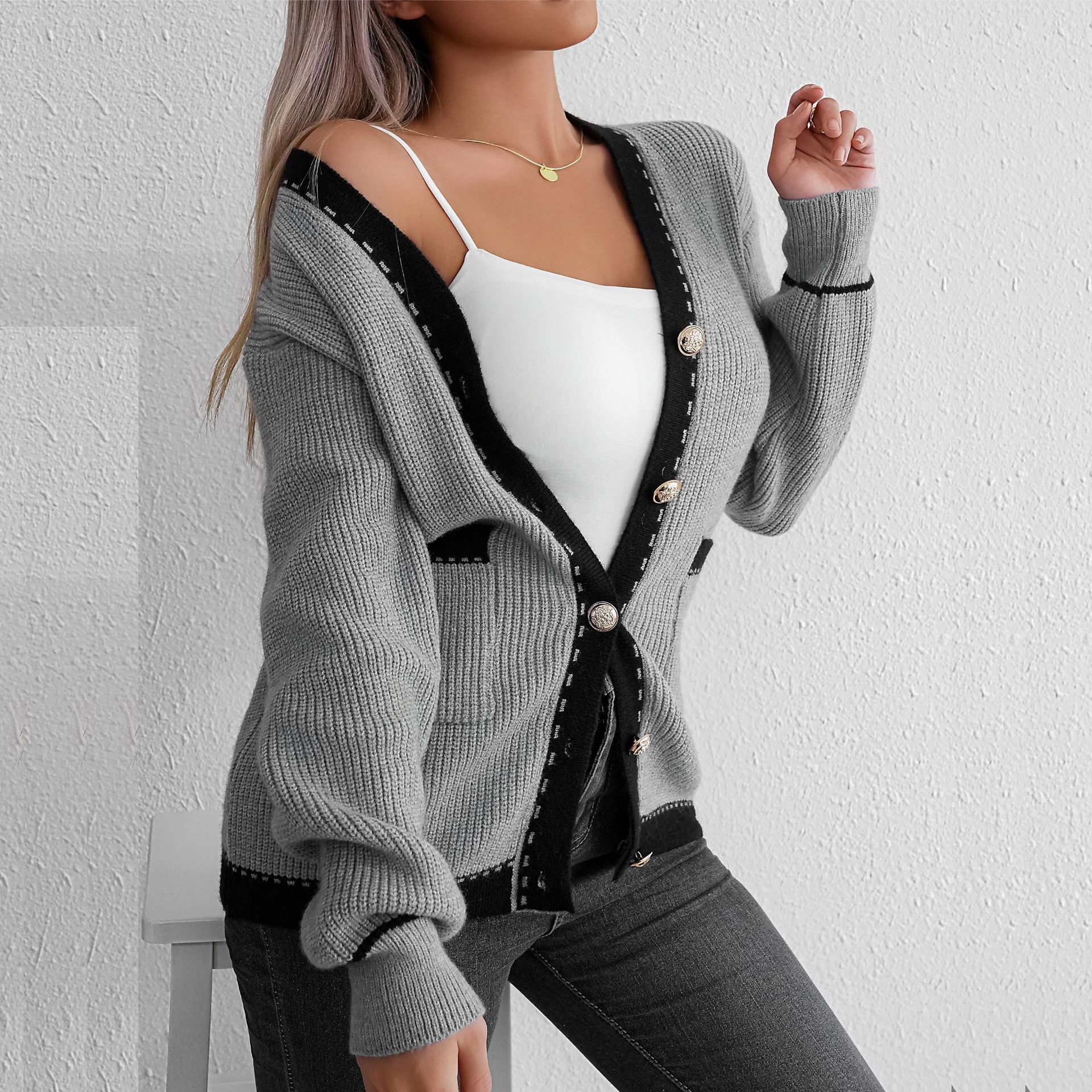 Knitted sweater women's 2024 autumn and winter new product lazy style fashionable casual knitted long sleeved cardigan jacket