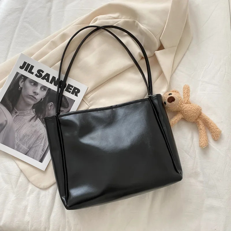 Trendy Tote Bag Simple Temperament Casual Shopping Handbag Western Style Large Capacity Shoulder 240821