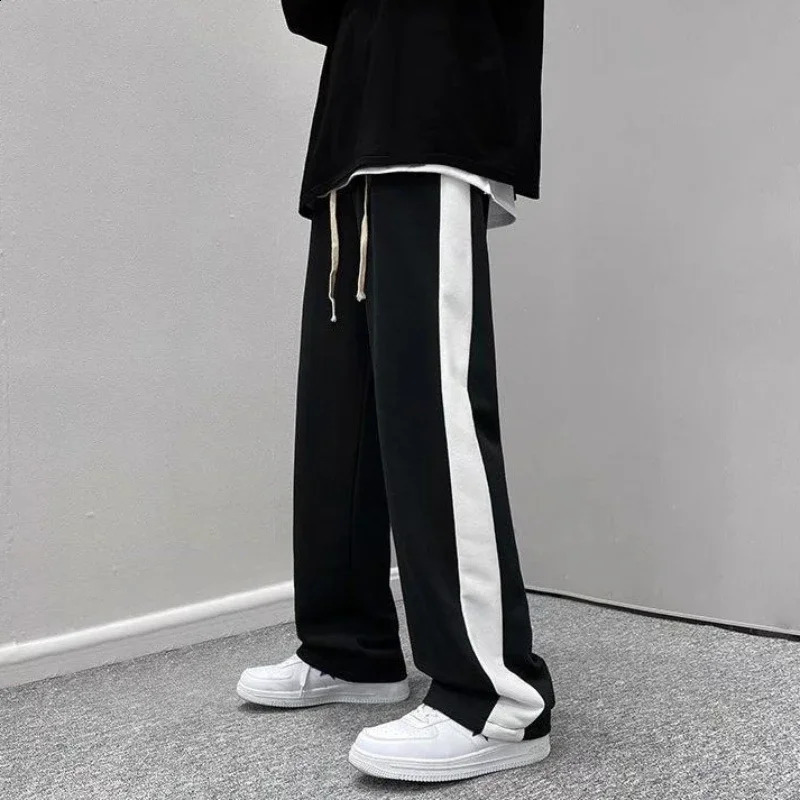Jogging T-shirts Pants Suits for Men Smooth Cotton Jogger Running Man Trousers Sets Black Two Piece Set Korean Style Chic S 240821