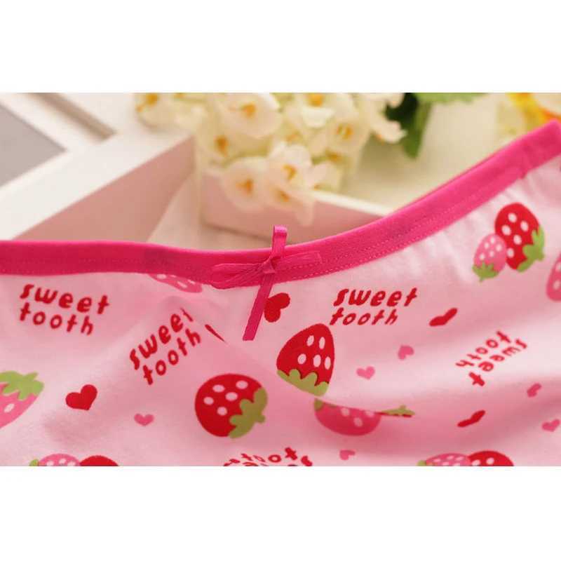 Cute strawberry print cotton underpants bow child children pants baby girls underwear panties wholesale accessories UD14 Y240821
