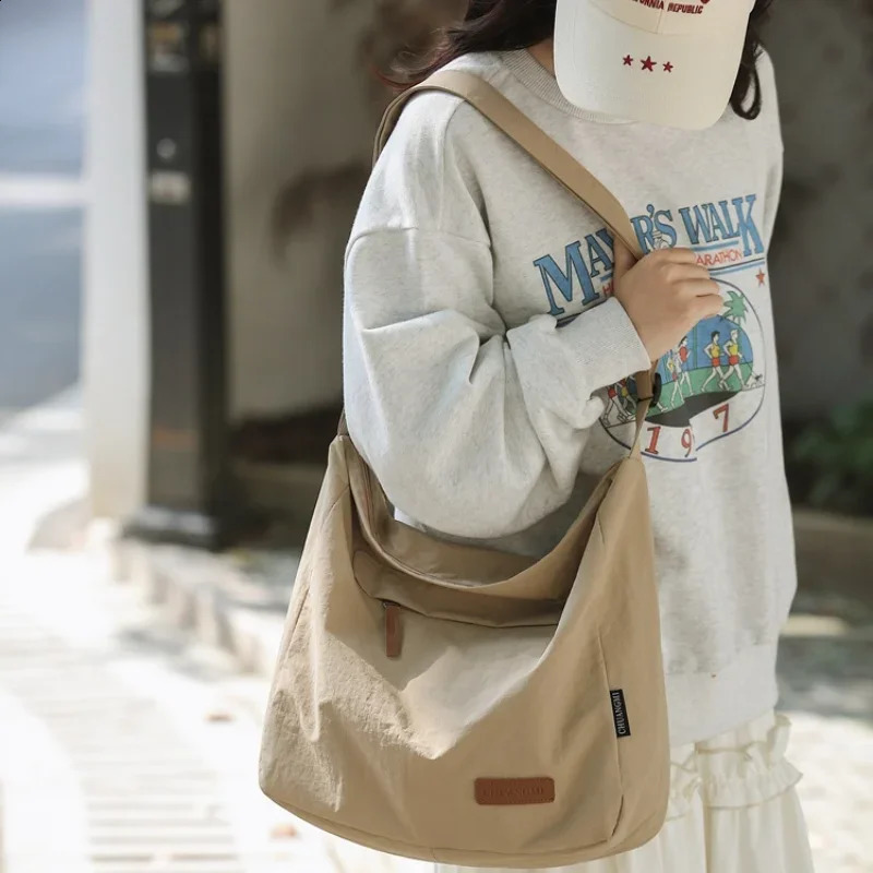 Japanese Women Men Shoulder Crossbody Bag Large Canvas Messenger Bags for Student Book Bags Female Handbag Satchels 240821