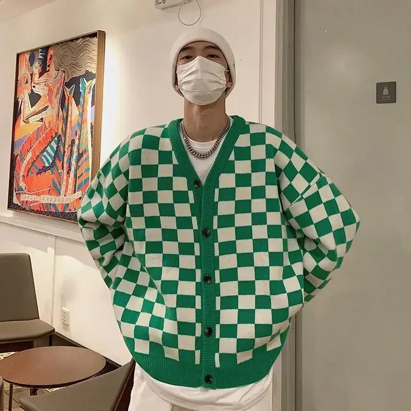 Knit Sweater Male Jacket Coat Green Mens Clothing Aesthetic Cardigan Plaid V Neck Fashion Sweat-shirt Street Baggy X 240821
