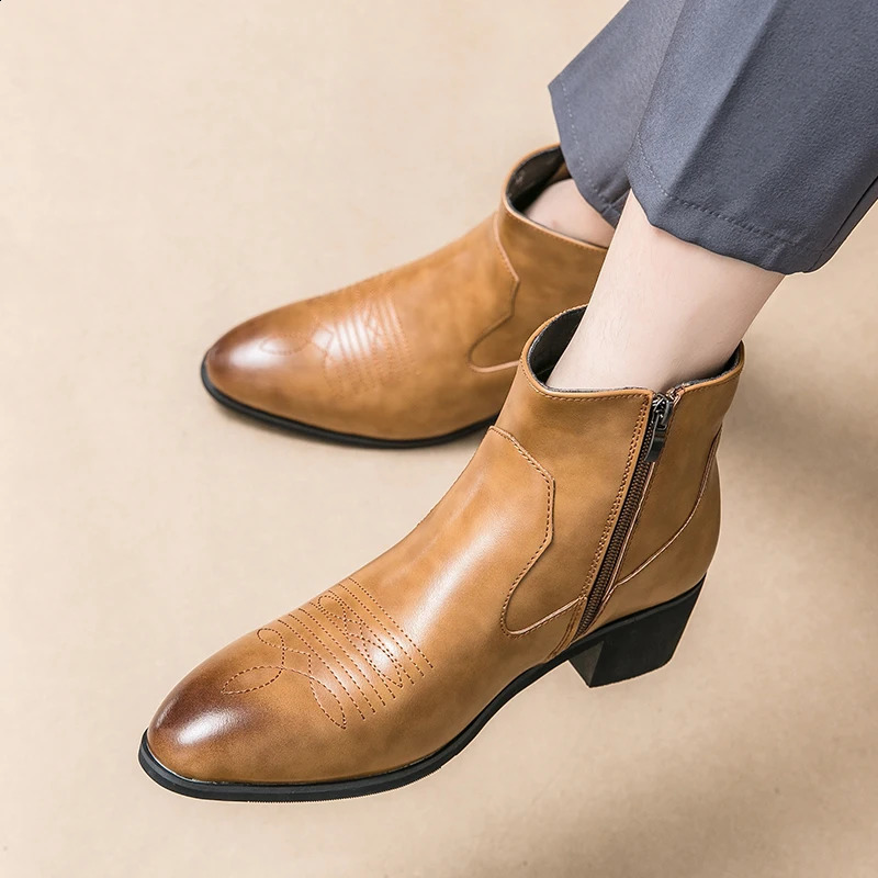 Mens retro British style Chelsea boots 240821