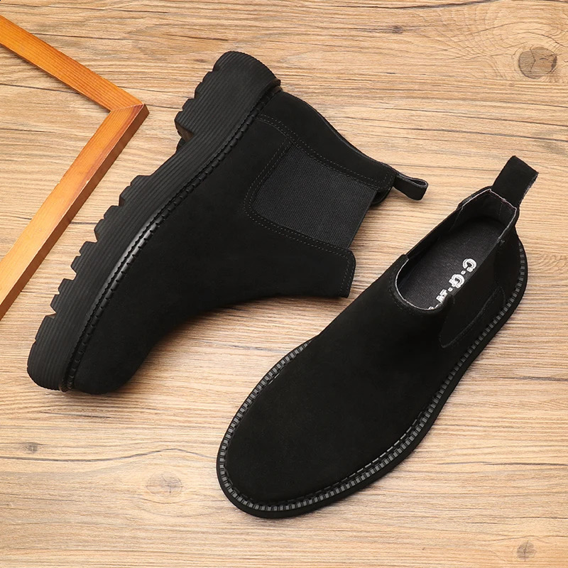 Mens Chelsea boots top of the line shoes sneakers matte cowhide platform shoes round workwear 240821