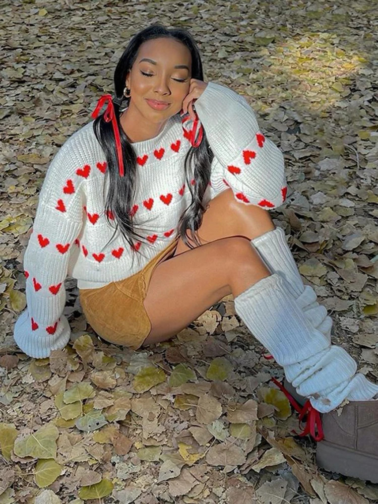 Cute crochet Love Shape knitted pullout womens autumn Oneck long sleeved sweater street chic jumper 240821