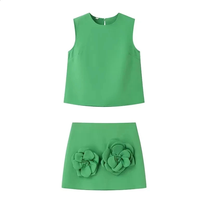 TRAF Sleeveless Crop Top Woman Flower Skirt 2 Piece Set Y2K Summer Green Mini Skirt And Blouse Set Round Neck Beige Skirt Set 240813