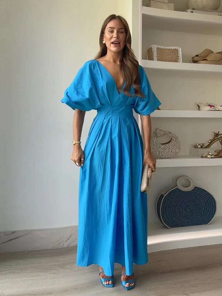 blue 3D pleated long dress for women solid short sleeved Vneck elegant evening party 240820