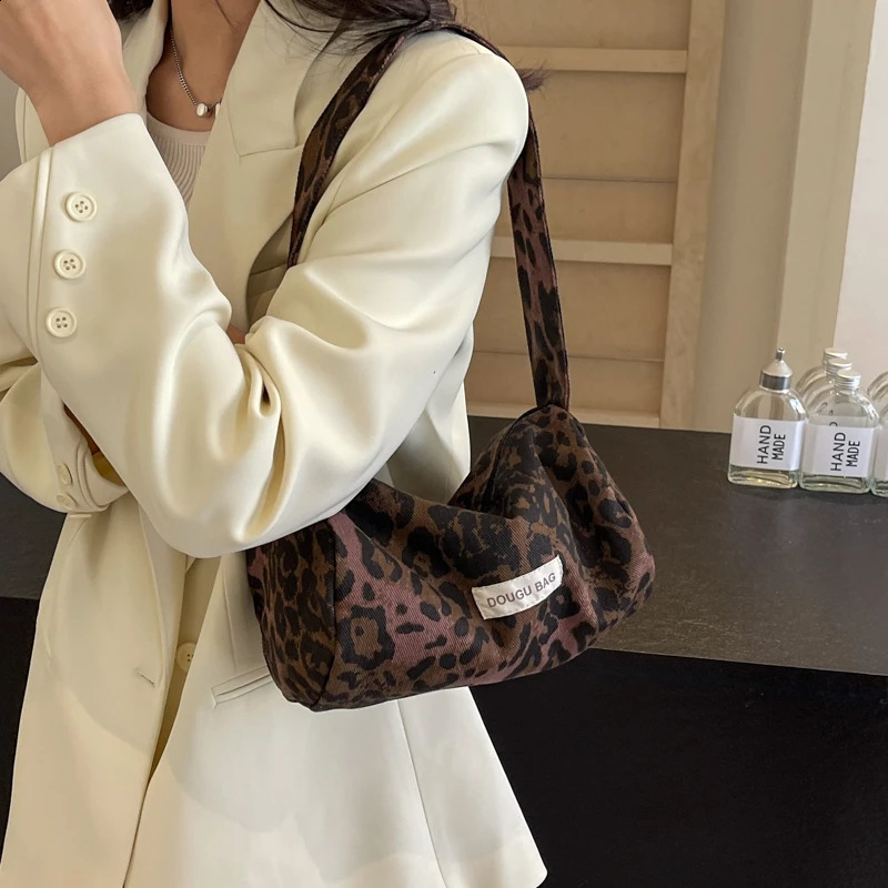 Fashion High Quality Womens Shoulder Bags Zipper Leopard Pattern Trendy Handbags Versatile Casual Bags 240821