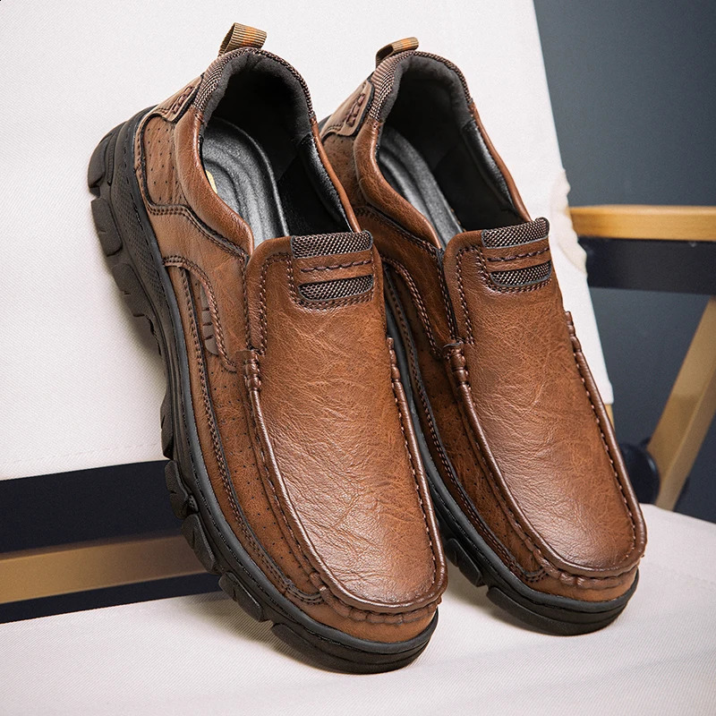 CLOHOO handmade shoes breathable casual leather shoes classic hand sewn mens shoes 240821