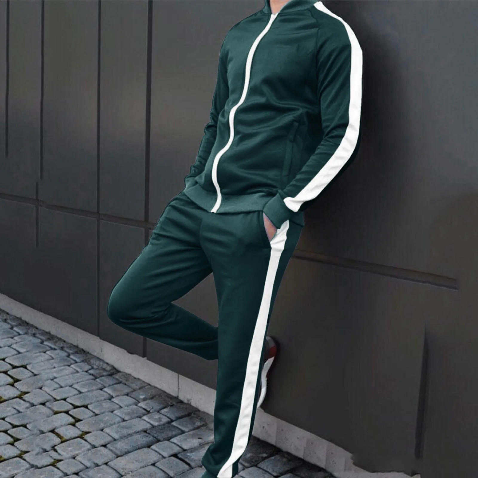Men 2-Piece Sets Solid Long Sleeved O Neck Sports Suit Elegant Track Suits Pant Sets Hoodies Sports Suits Jogging 240821