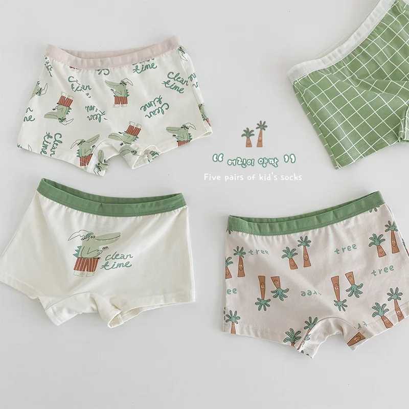 Childrens Underwear Baby Panties Boys Cotton Briefs Cartoon Pattern Four Seasons Shorts Soft Ventilate Boxers Fit 2-11Y Y240821
