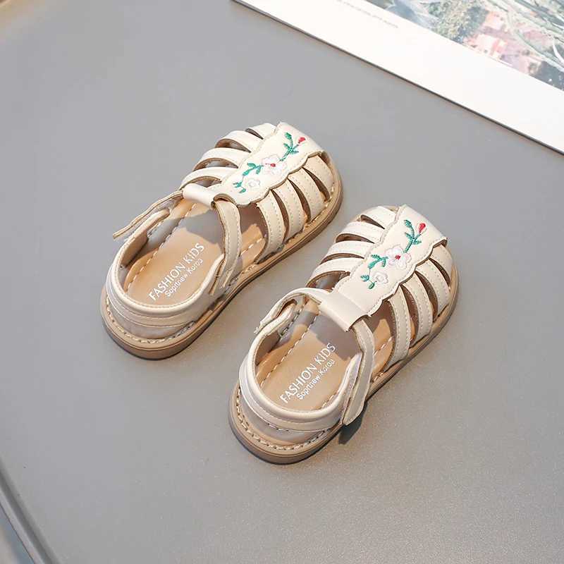 Summer girls sandals beige flower lightweight girls single shoes 0-6 years old fashionable girls sandals childrens shoes W240821