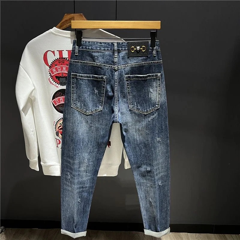 Spring and Autumn Mens Fashion Trend Ripped Patch Small Foot Pants Mens Casual Slim Comfortable High-Quality Jeans 240821