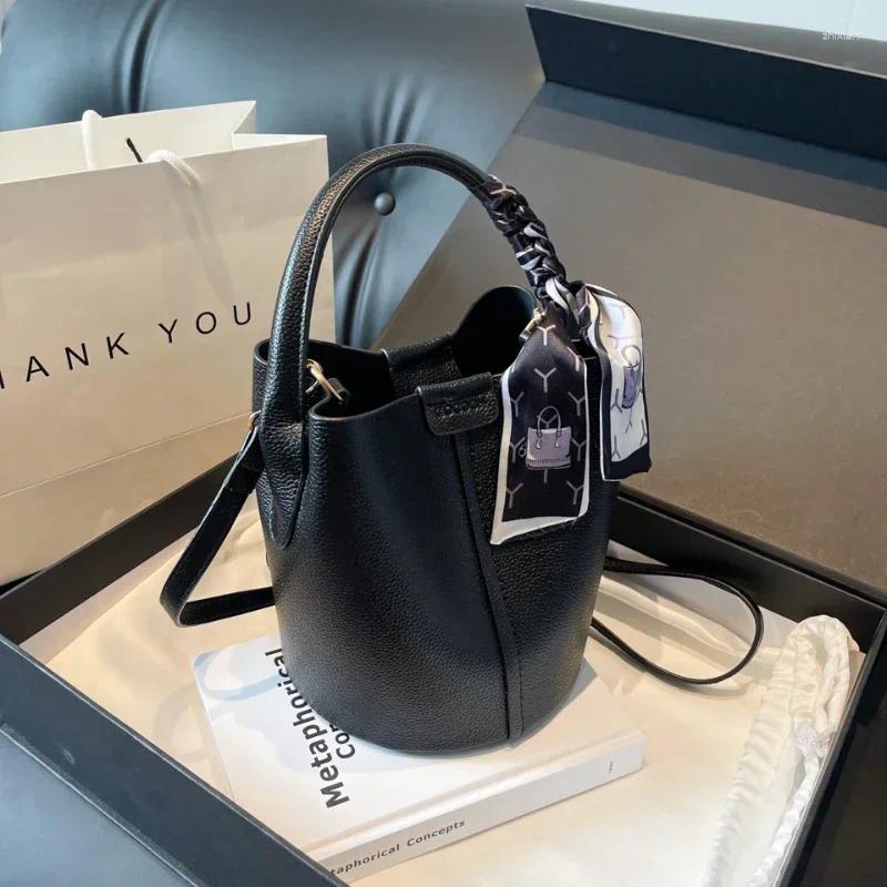 2025 Designer Shoulder Bags For Women: Solid Color, High-quality Handbags With Interior Compartment New Free Delivery Designer Bag