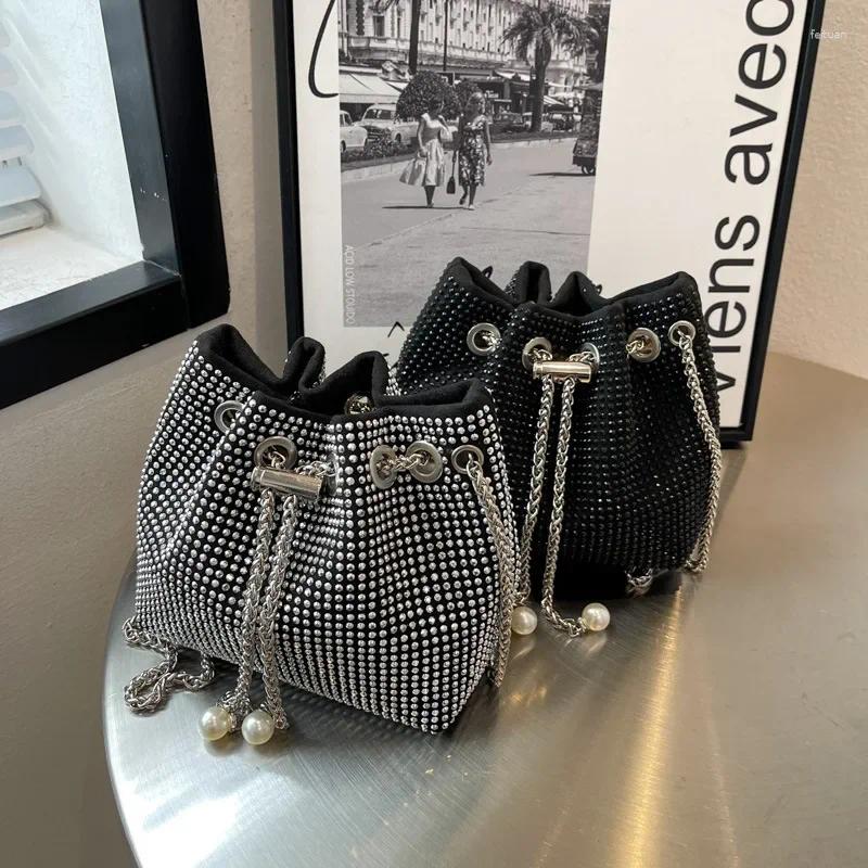 Shoulder Bags Luxury Bucket Bag Women's Simple Fashionable Large Capacity Crossbody Ladies Handbags