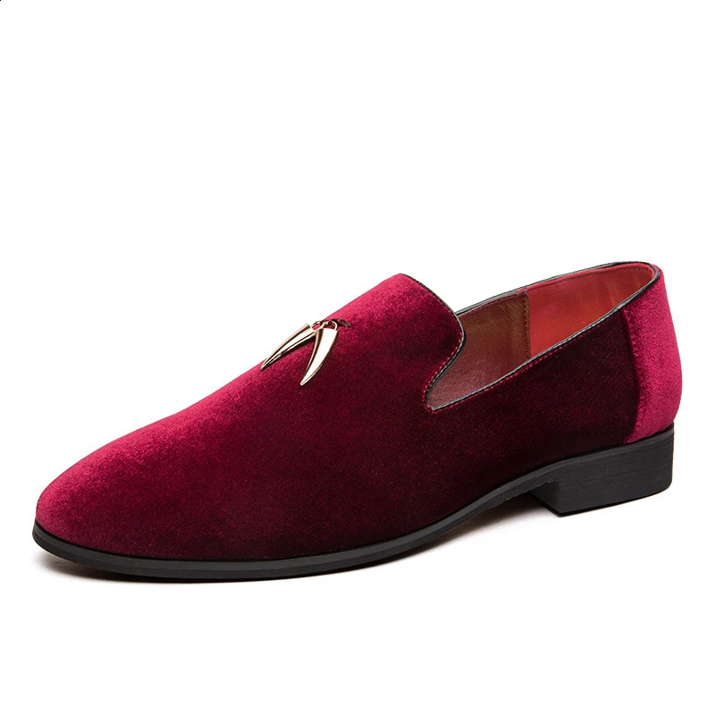 QUAOAR Fashion Party and Wedding Handmade Mens Loafers Mens Velvet Shoes Leaves and Gold Buckles Mens Dress Shoes Mens Apartment ST384 240821