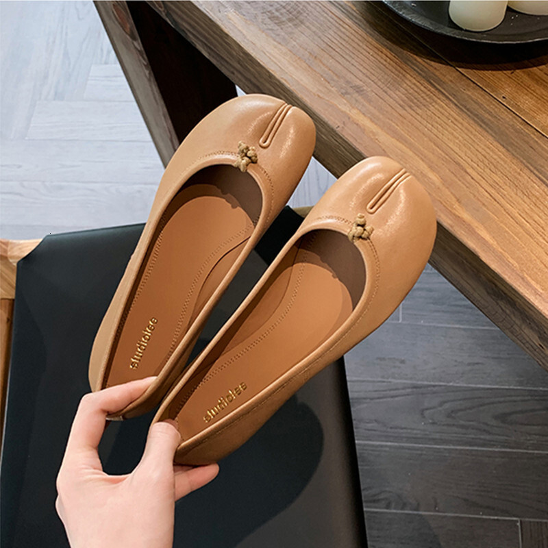 Ddmysports Grape Mom S Spring Autumn Women Mirror Split Toe Pig Feet With Shallow Mouth And Skirt Made Of Genuine Leather Flat Sole Single Shoes OUTDO