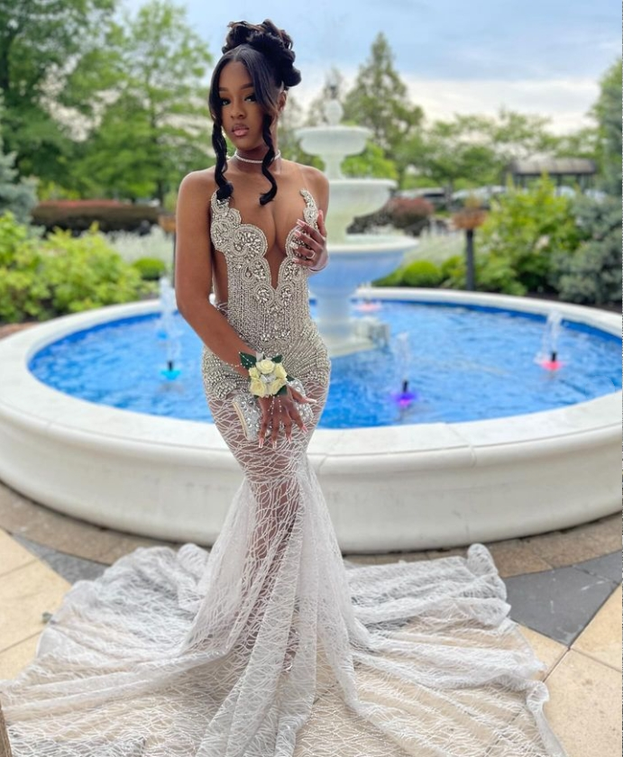 Through Sexy See Mermaid Prom Dress 2024 Sier Crystal Rhies Beaded Applique Black Girls Celebrity Queen Dresses Ball Gowns Es