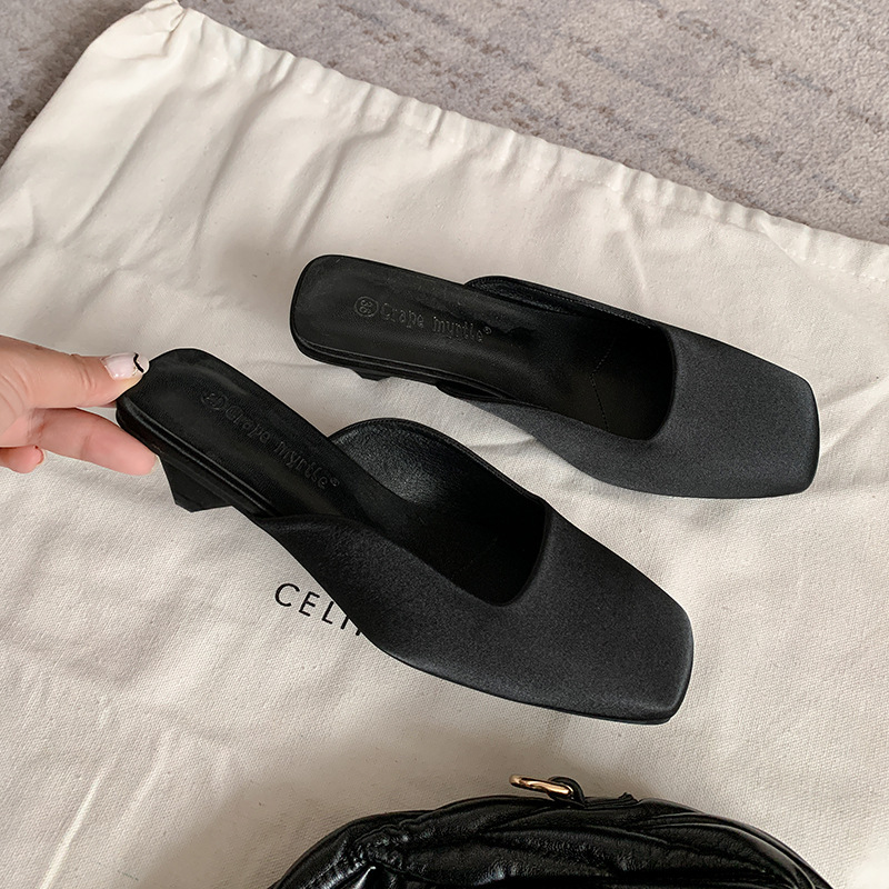 Ddmysports Suyin S Same Bass Style French Square Eaded Shallow Mouth Satin Triangle Eel Muller Cool Drag Women Summer New OUTDOOR