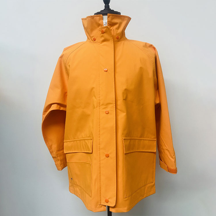 Men's Waterproof Seam-Sealed Jacket - Durable Rainwear for Outdoor Activities