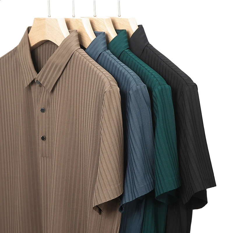 Mens Ice Silk Polo Shirt Lapel Hollow Short-Sleeved Breathable Business Fashion T-Shirt Mens Clothing Summer 240820