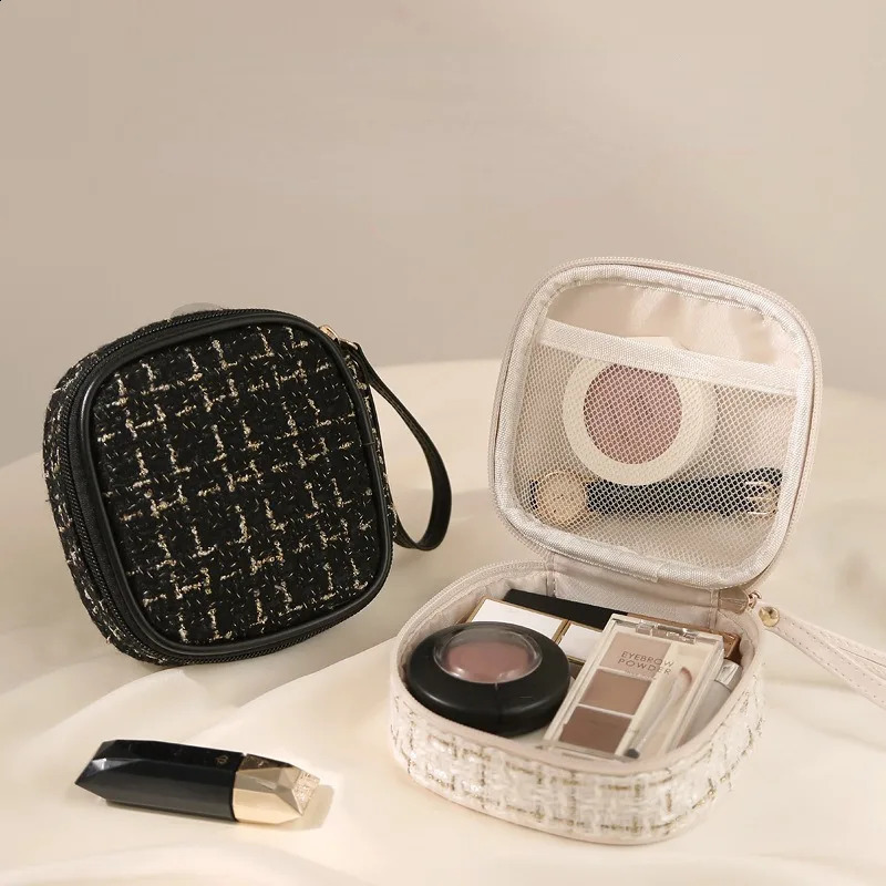 Portable Womens Mini Cosmetic Bags Girls Makeup Lipsticks Storage Pouch Sanitary Pads Data Cables Organizer Small Bag 240820